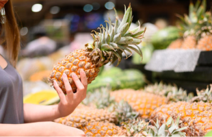 How To Tell If Pineapple Is Ripe Before Cutting It Open